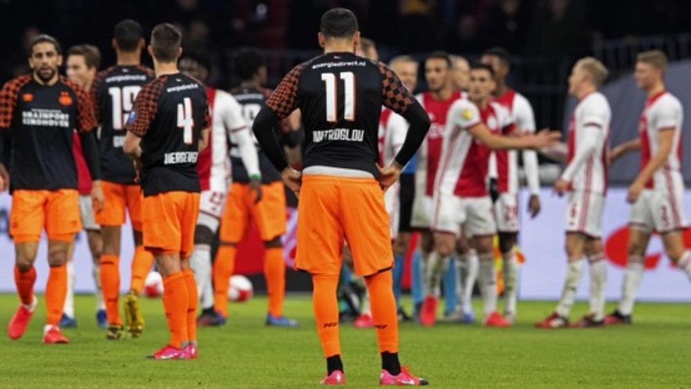 عاصفة "سيارا" تتسبب في تأجيل "مباريات الأحد" من الدوريين الهولندي والبلجيكي