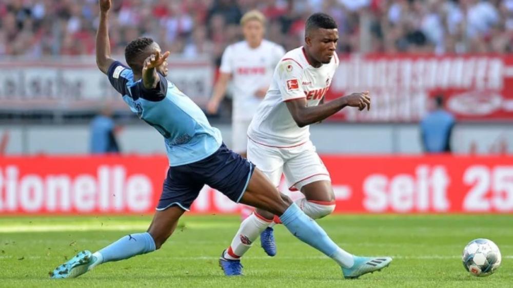 بوروسيا مونشنجلادباخ: "مباراة الديربي أمام كولن مهددة بالتأجيل"