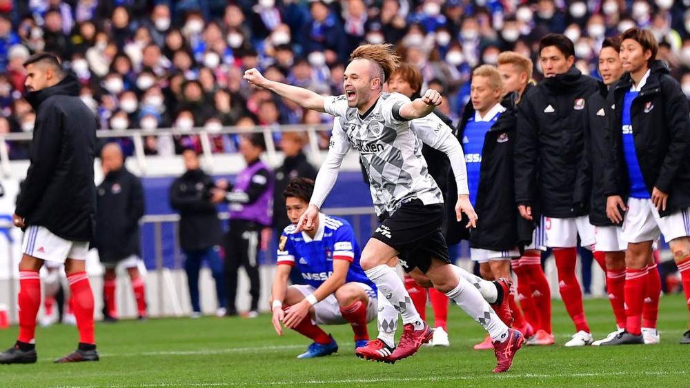 إنييستا رفض العودة إلى برشلونة في يناير الماضي