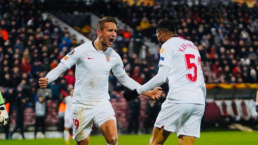 الدوري الأوروبي | النصيري "البديل" يسجل و"ينقذ" إشبيلية من الهزيمة أمام كلوج الروماني