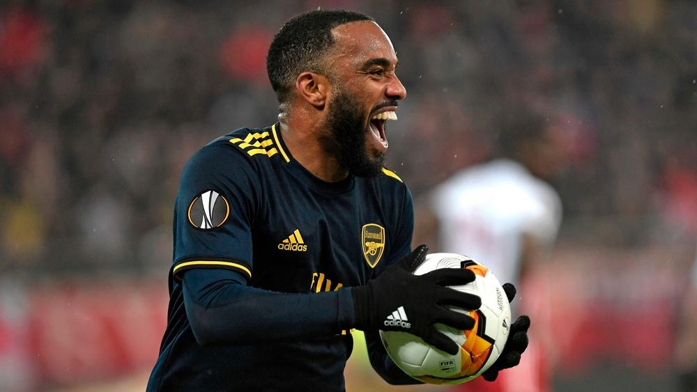 أرسنال يعود بانتصار ثمين من ملعب أوليمبياكوس.. ويوسف العربي يخوض المباراة كاملة