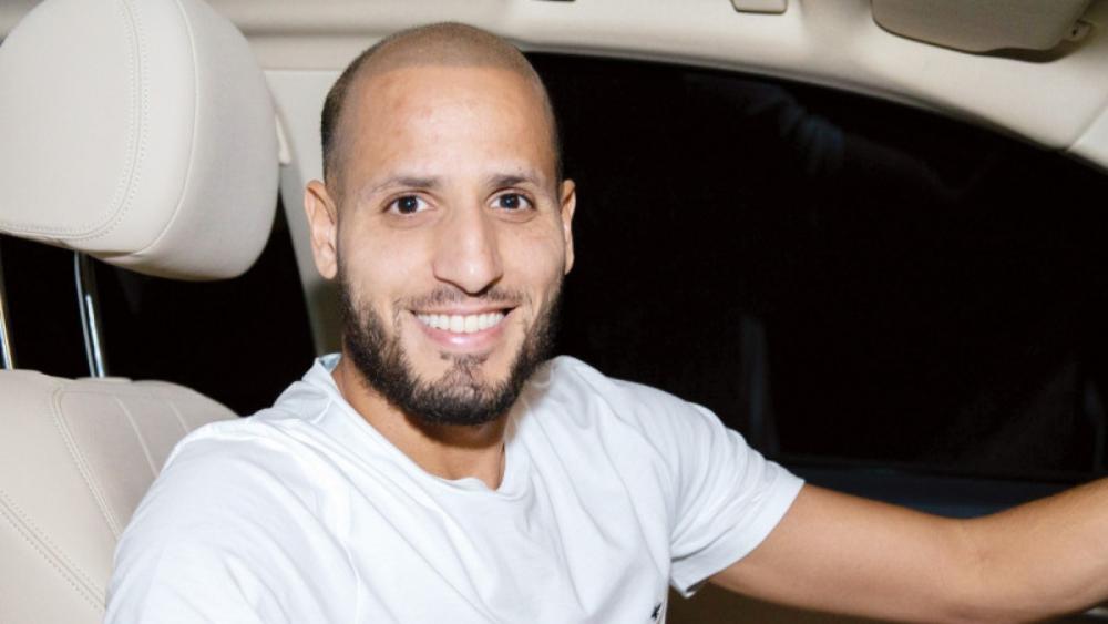 اتحاد جدة السعودي يخطِّط لتجديد عقد كريم الأحمدي