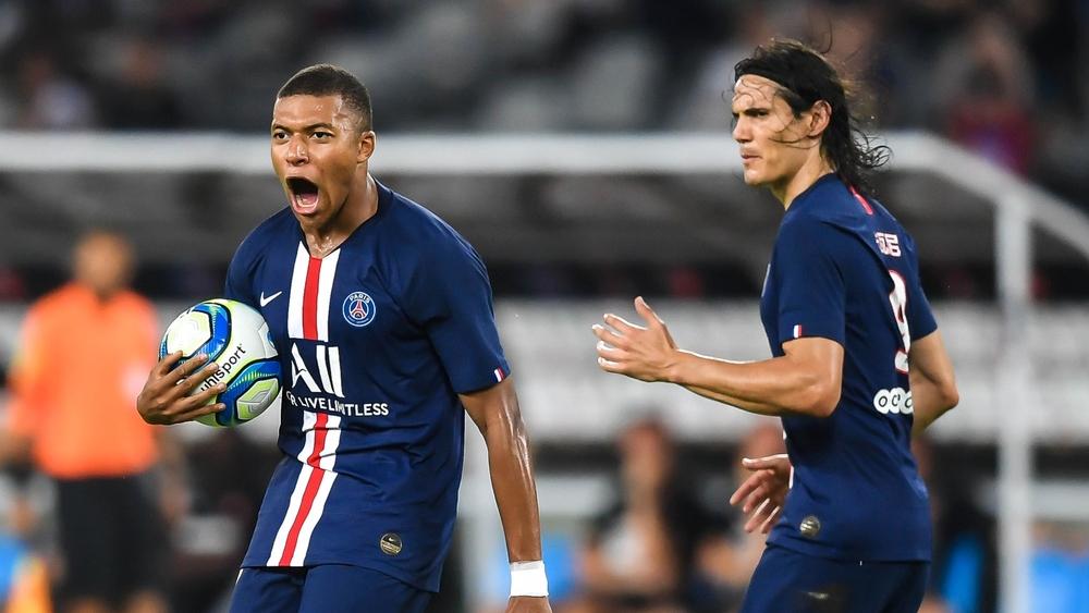 دوغاري يهاجم مبابي بسبب ما فعله مع كافاني: "جيل الـ'بلايستيشن' محظوظ.. لو كنت مكان كافاني لنطحته"