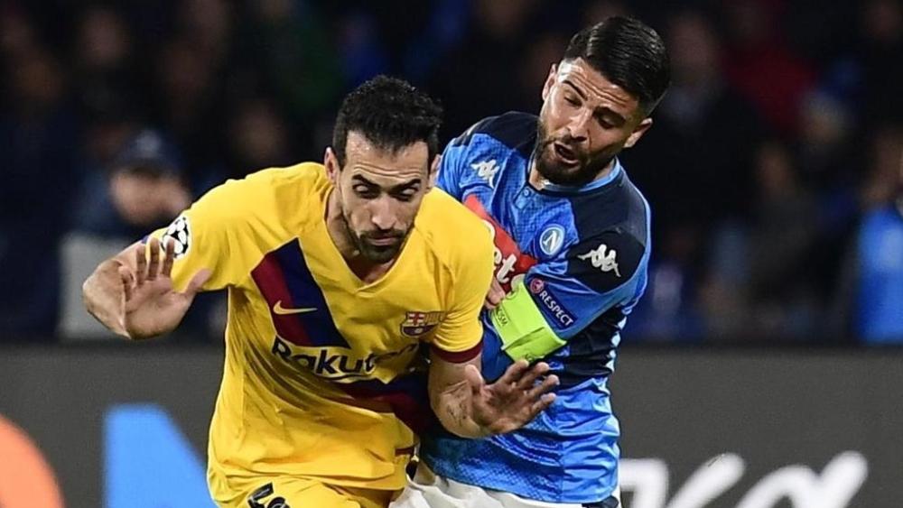 بوسكيتس يحصل على إنذار.. ويغيب عن مباراة العودة أمام نابولي