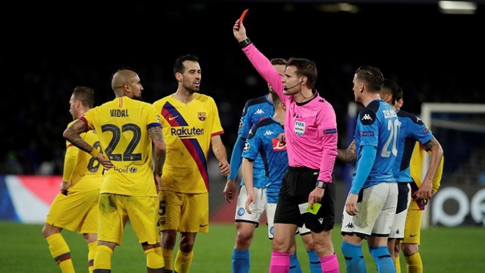 "سبورت" تستنكر عدم اعتذار فيدال عن طرده