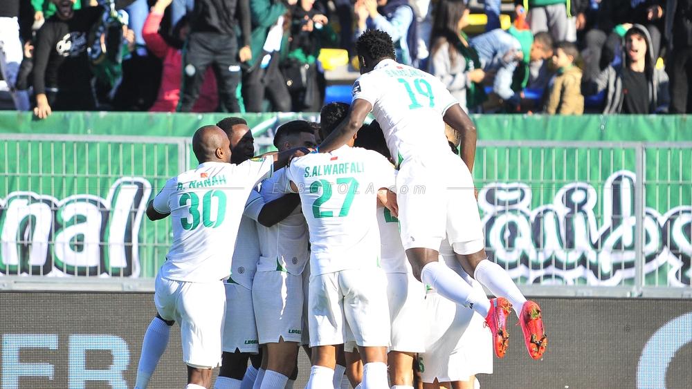 الحافيظي أساسي ومتولي في دكة البدلاء .. أبرز ملامح تشكيلة الرجاء الرسمية أمام مازيمبي