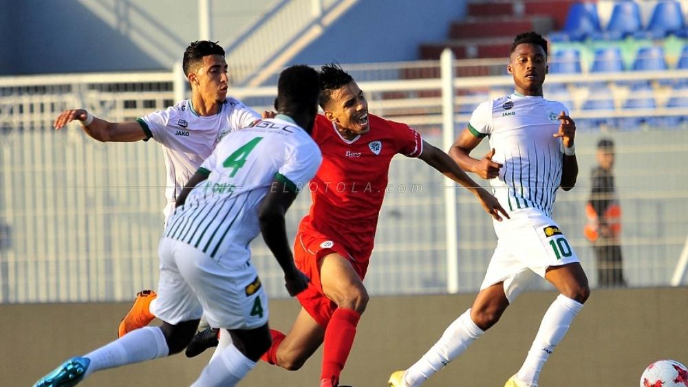 مولودية وجدة "تفشل" في الإرتقاء لصدارة البطولة بعد التعادل أمام الدفاع الجديدي