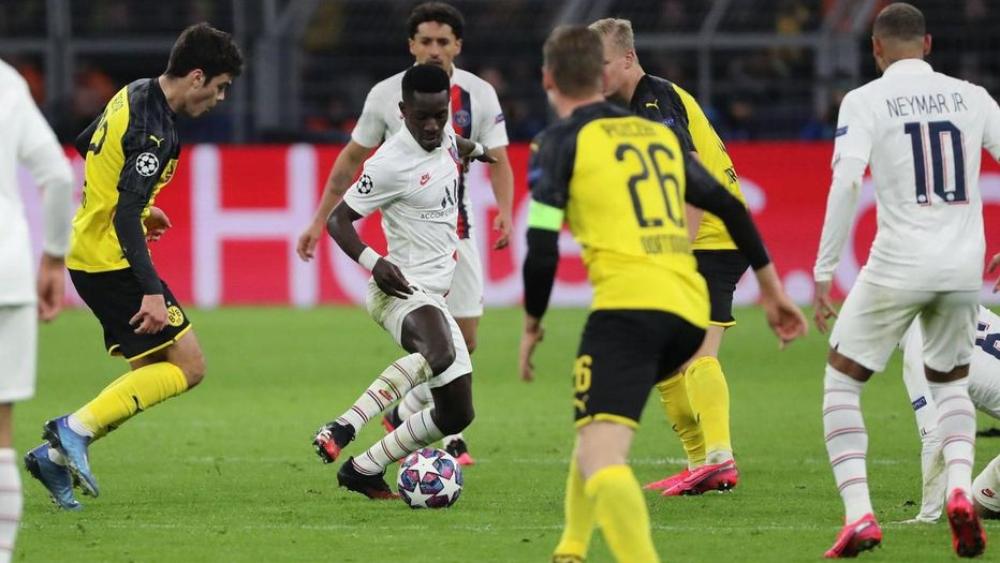 تقارير تشير لإمكانية إجراء مباراة سان جيرمان ودروتموند بدون جمهور