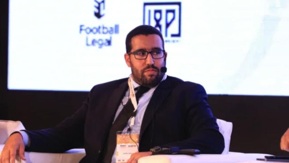 رسمياً: "الكاف" يُعيِّن المغربي عبد المنعم باه كاتباً عاماً مؤقَّتاً له خلفاً لموطنه معاد حجي