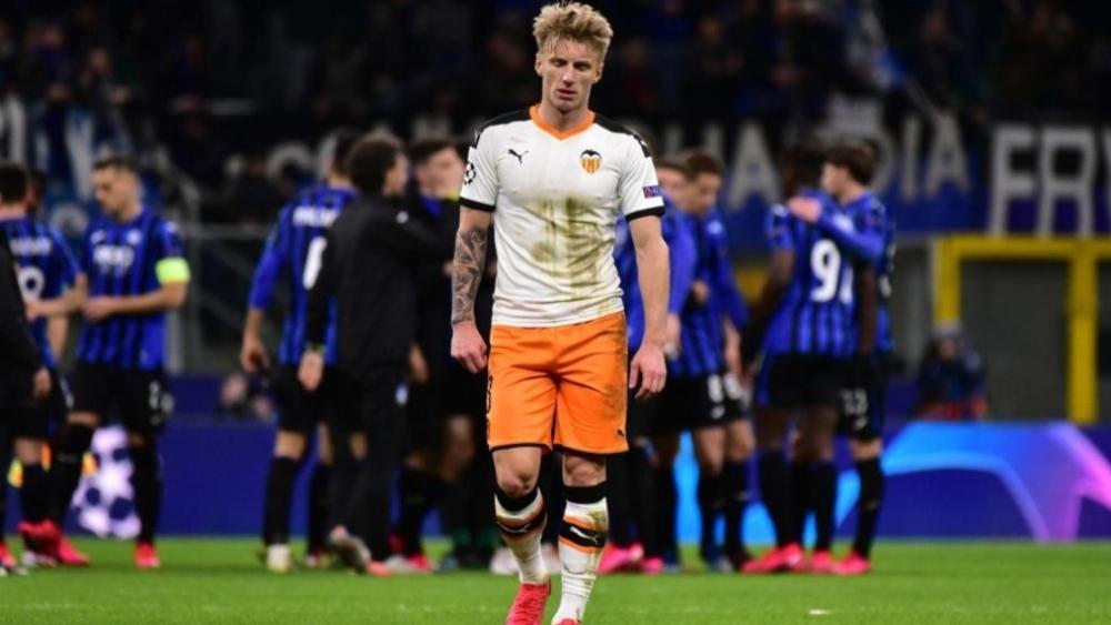 بسبب "فيروس كورونا".. إسبانيا تقرر إجراء مباراة فالنسيا وأتالانتا في دوري الأبطال بدون جمهور