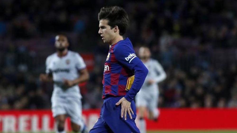 ريكي بويغ يعود إلى قائمة برشلونة أمام ريال سوسيداد