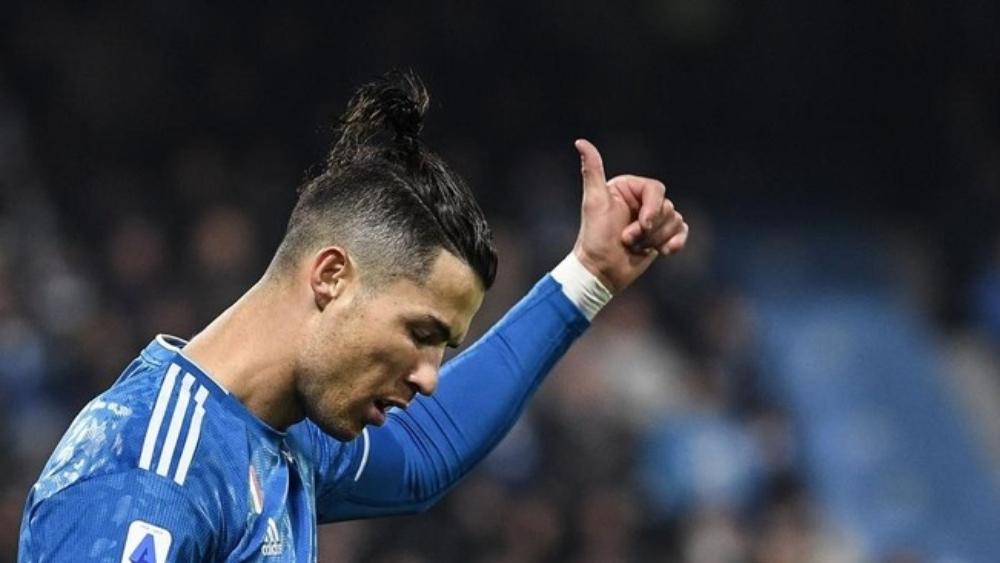 رونالدو هاتف بيريز من أجل الحصول على "دعوة خاصة" لحضور الكلاسيكو