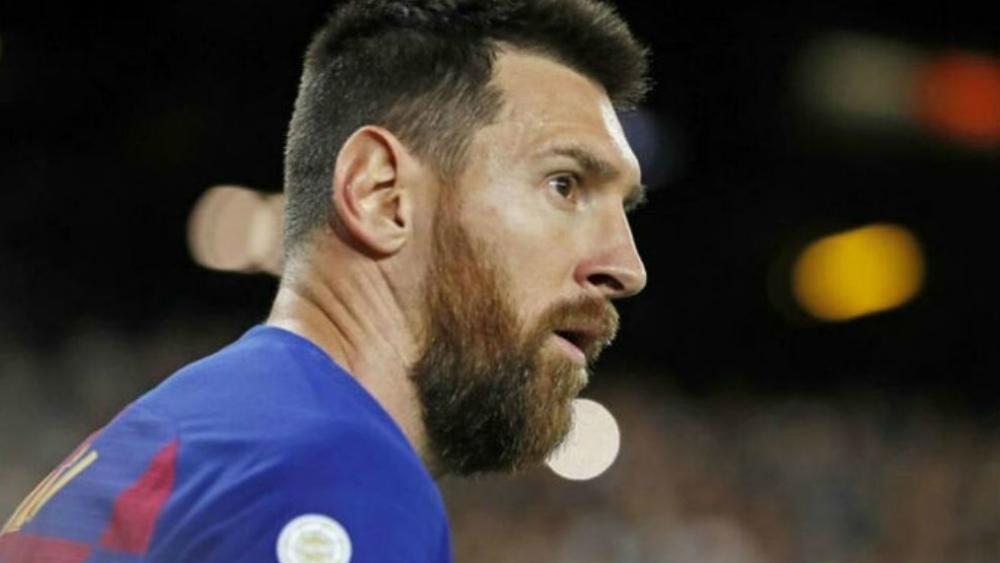 هوجو جاتي: "ميسي لم يعد ظاهرة.. أصبح يتمشى كثيرًا في الملعب"