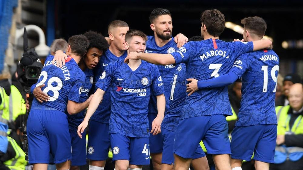 لامبارد يُلقن أنشيلوتي "درسًا" بعد فوز تشيلسي برباعية على إيفرتون