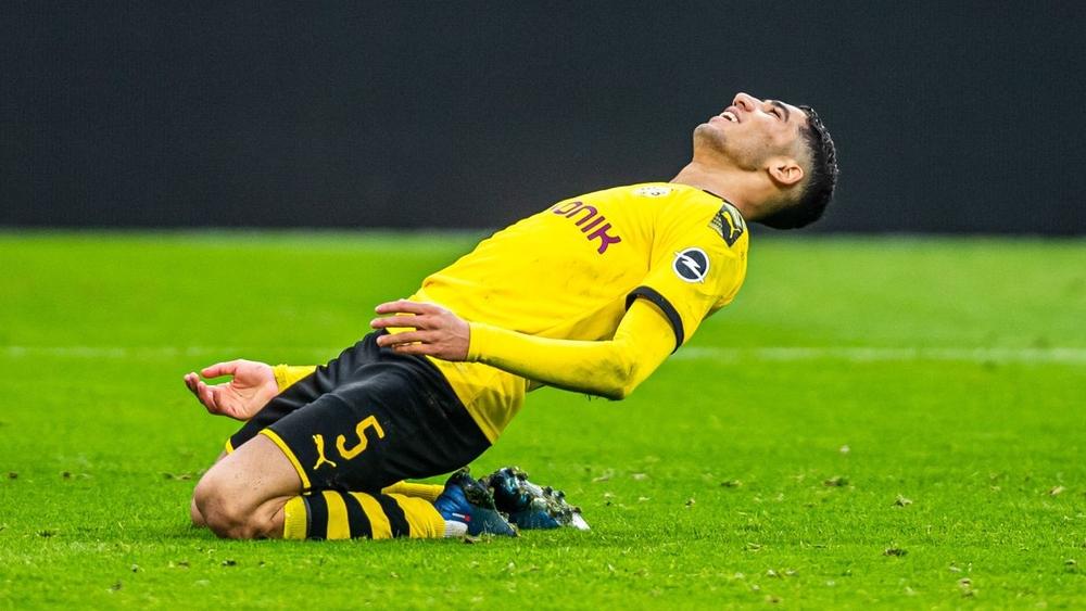 موقع إسباني: "نصف أوروبا تريد حكيمي لكن سينتهي به المطاف بالعودة إلى ريال مدريد"