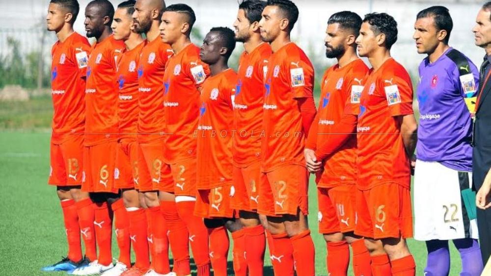 لاعبو الكوكب المراكشي "يلوحون بالاضراب"..!