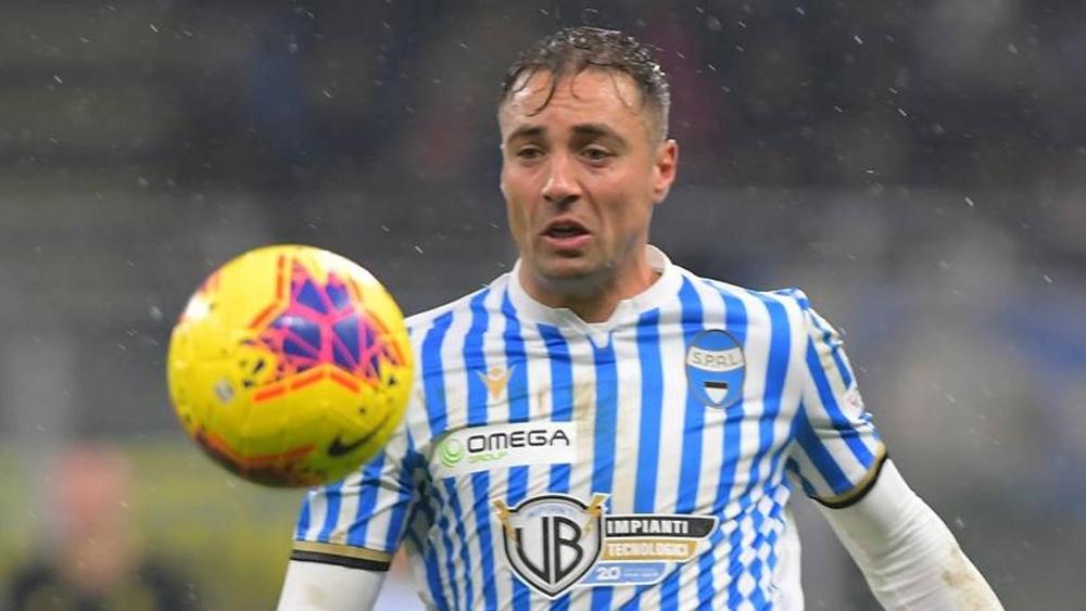 في ظل حالة الطوارئ بإيطاليا.. لاعب سبال يُلقي القبض على لصٍ قام بالسطو على إحدى المتاجر!