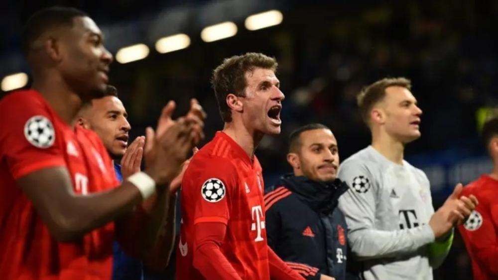 بايرن ميونيخ يرسل "معدات التدريب" إلى بيوت لاعبيه لمساعدتهم في "التداريب الفردية"