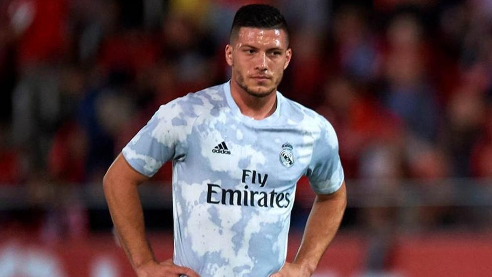 توجيه "تهمة جنائية" للاعب ريال مدريد "يوفيتش" إثر انتهاكه لـ"الحجر الصحي".. وعودته لبلاده للاحتفال بعيد ميلاد خطيبته!