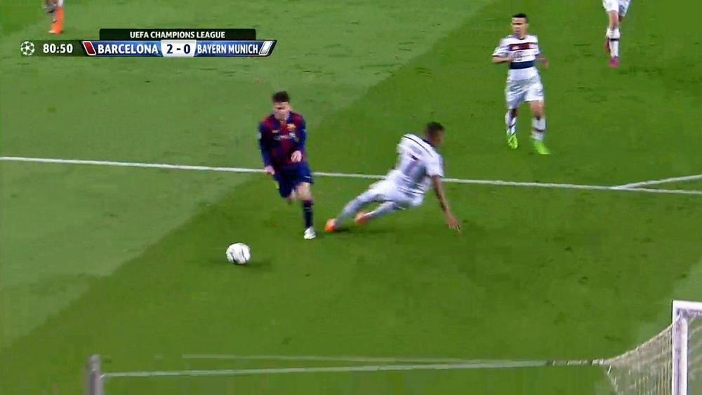 بواتينغ يتلقى سؤالا "محرجا".. واللاعب يرد بروح رياضية: "أود أن أرى كل واحد منكم يدافع ضد ميسي"