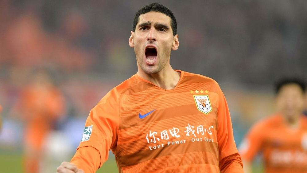 مروان فيلايني أول لاعب يُصاب بـ"فيروس كورونا" في الدوري الصيني الممتاز