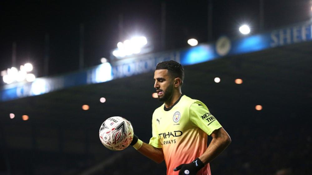 "الصن" | مانشستر سيتي يرفض عرضًا بقيمة 80 مليون استرليني لرحيل رياض محرز