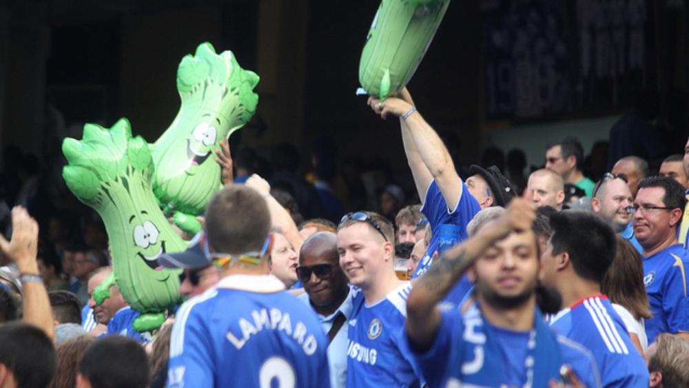 “قصص العزل 1” | عندما أصبح حمل “الكرفس” في مباريات تشيلسي “جريمة”