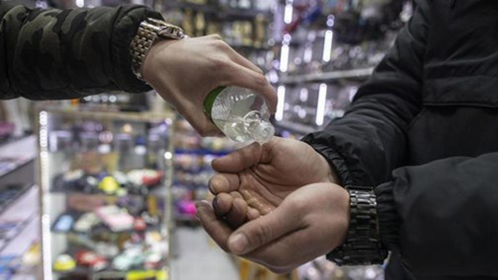 ضبط محل تجاري في برشيد يقوم ببيع محلول كحولي مائي على أساس أنه مادة "مُعَقِّمَة"