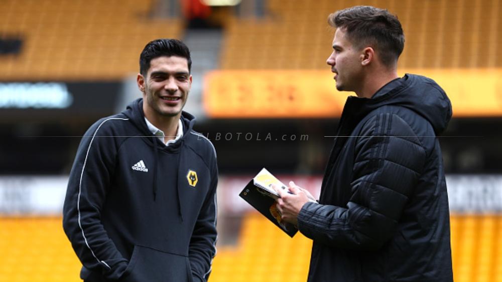 راؤول خيمينيز يعلن بقاءه مع ولفرهامبتون عبر "فايسبوك"