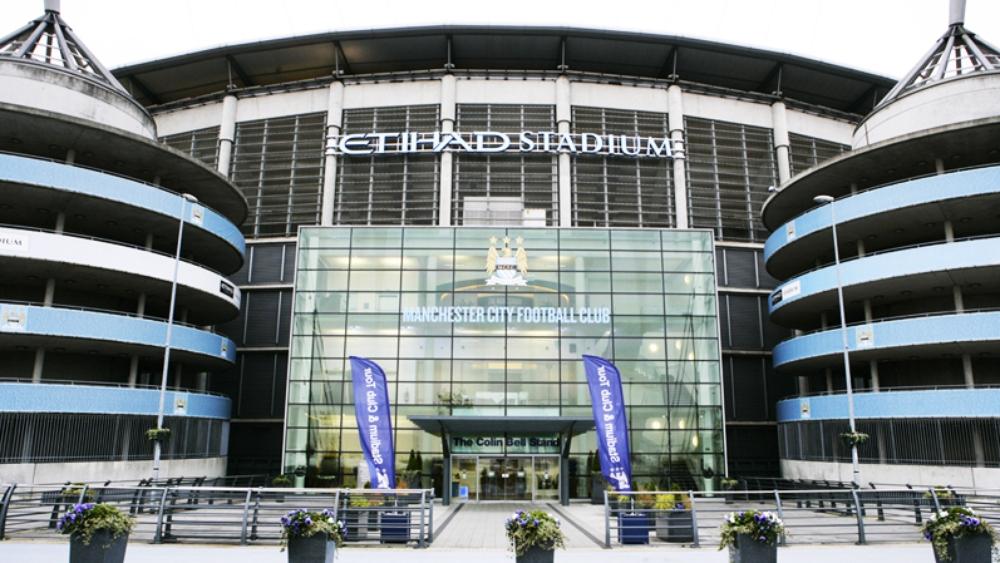 مانشستر سيتي يضع أجزاء من ملعبه في تصرف السلطات الصحية و نجومالفريق يطالبون الجميع  بالبقاء في المنازل للمساهمة في مكافحة وباء "كورونا"