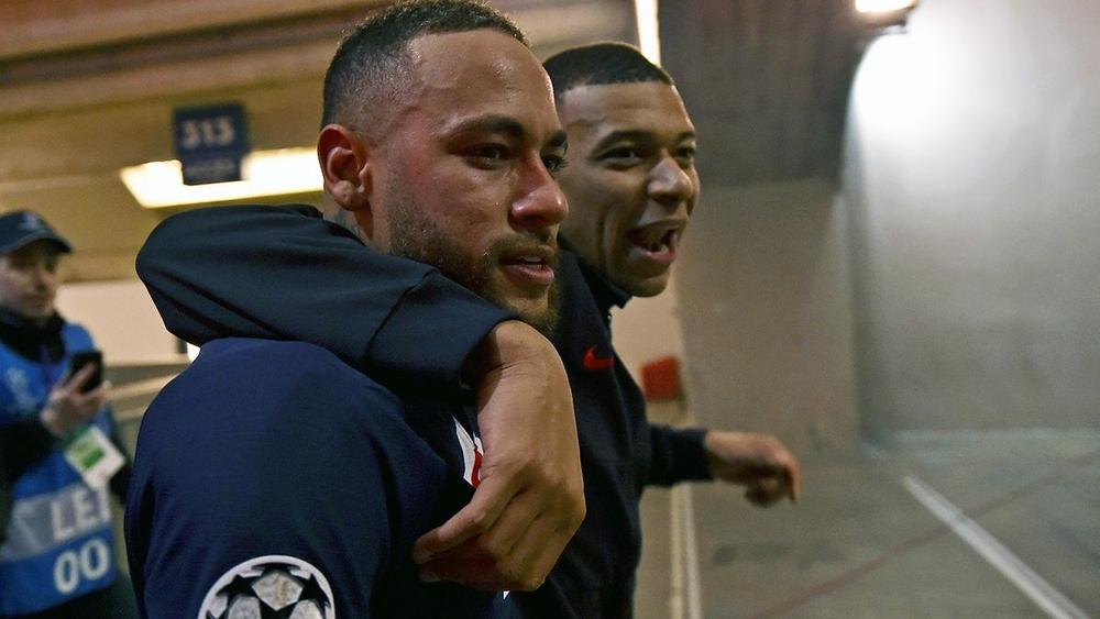 نجوم باريس سان جرمان مستعدون للتنازل عن 50٪ من رواتبهم