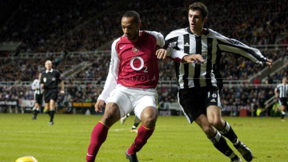 بيع قميص لتيري هنري بـ16 ألف إسترليني لدعم الجهود الصحية