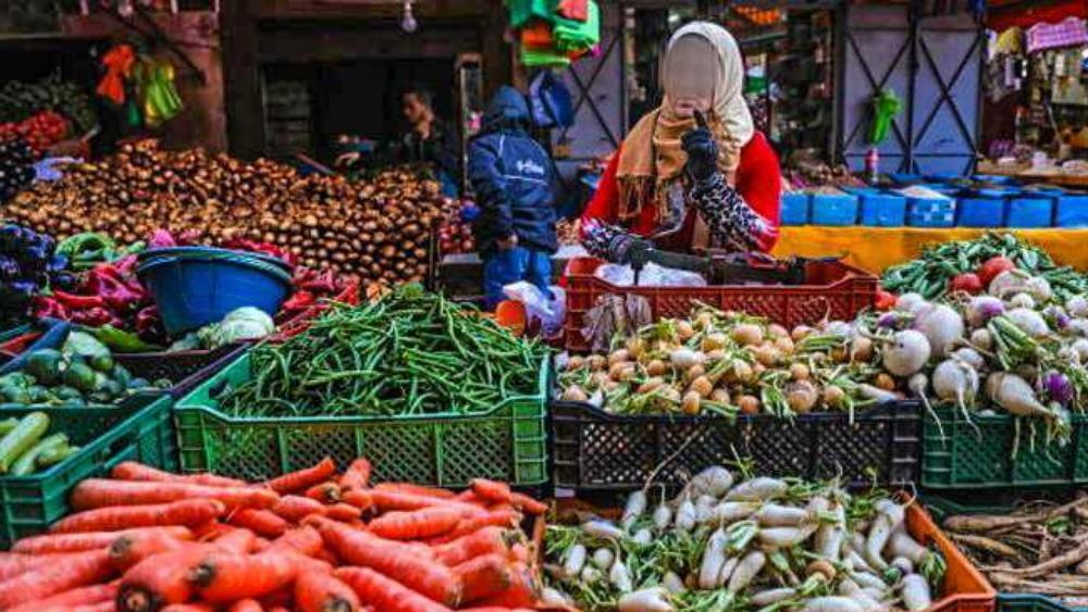 "سلطات تطوان" تفرض على الساكنة التسوق مرة في الأسبوع .. وكل مخالف مهدد بسحب رخصة التنقل الاستثنائية منه "بصفة نهائية"..!