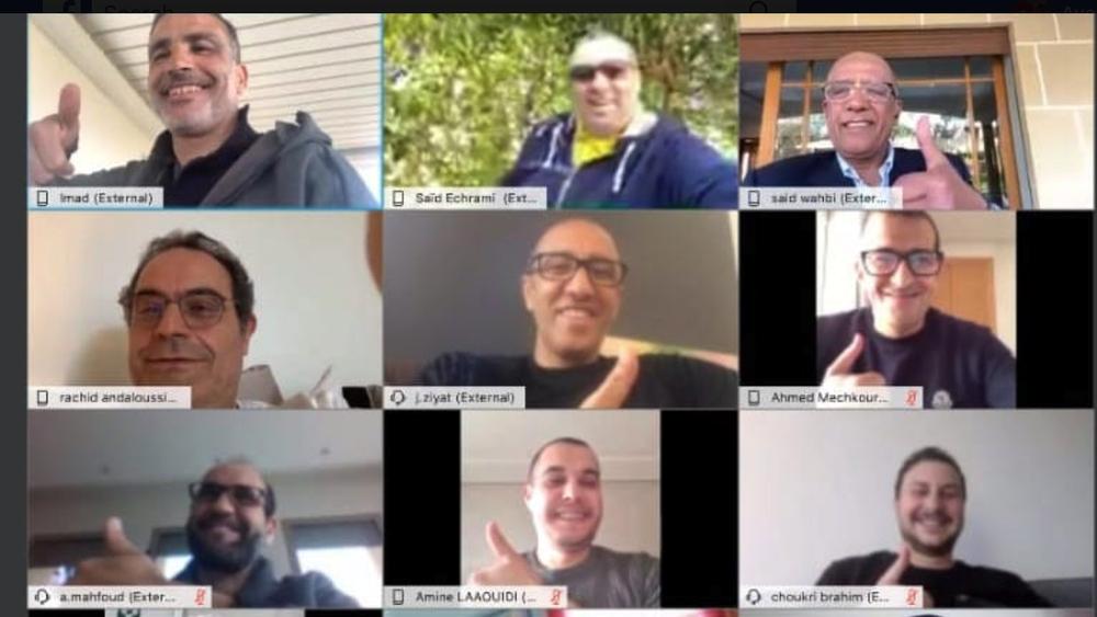 إدارة الرجاء الرياضي تعقد اجتماعا عن بعد لتدارس مواضيع مرتبطة بتطورات وباء "كورونا"