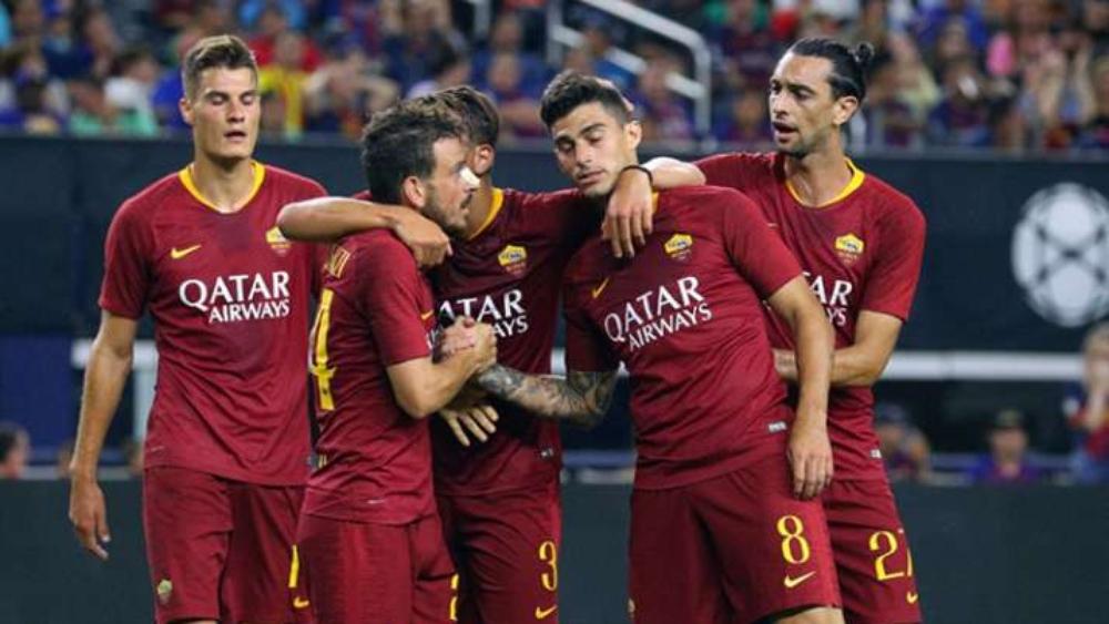 لاعبو روما وطاقمه الفني يُقدِمون على "تضحية كبيرة" بالتنازل عن رواتبهم لـ 4 أشهر