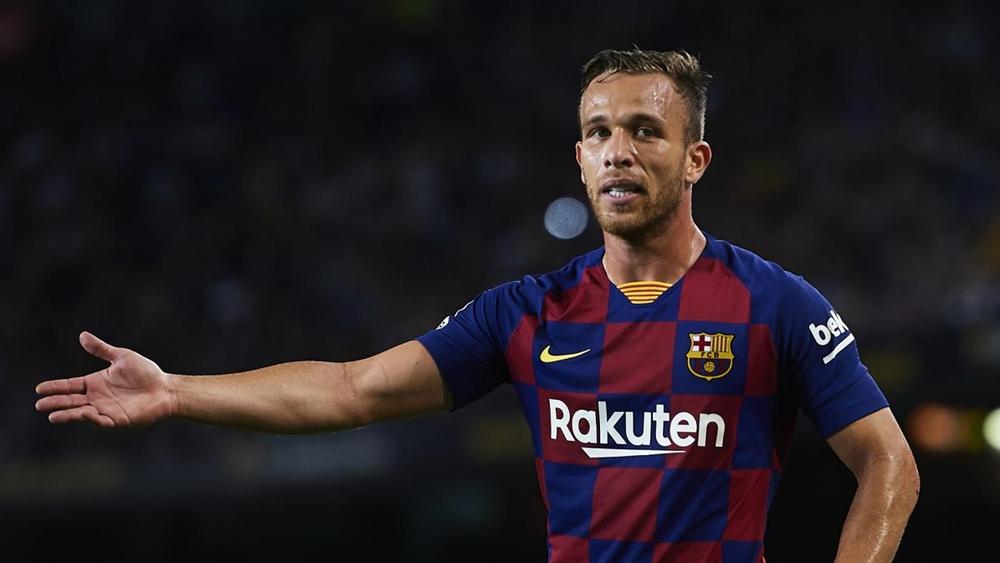 أرتور: "فخور باهتمام الإنتر .. ولكني سأبقى في برشلونة"