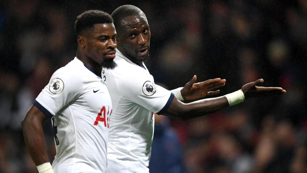 نجما توتنهام يعتذران بعد خرقهما لقواعد التباعد الاجتماعي