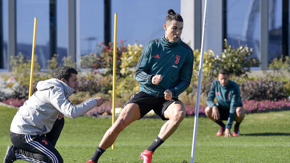 رونالدو يعود غدا الثلاثاء لإيطاليا قصد استئناف التداريب رفقة يوفنتوس