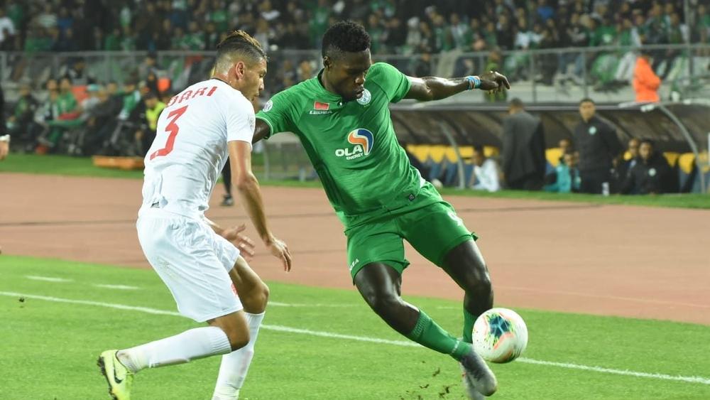 "الكاف" تراسل إتحادات الكرة وتطالبها بتحديد موقفها بخصوص المسابقات المحلية والكشف عن الأرقام المتعلقة بالموسم الرياضي الحالي