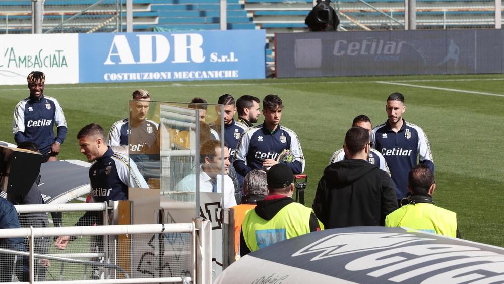 بعد ساسولو ... بارما يعلن عودة لاعبيه للتداريب "الفردية" بدءا من الإثنين المقبل