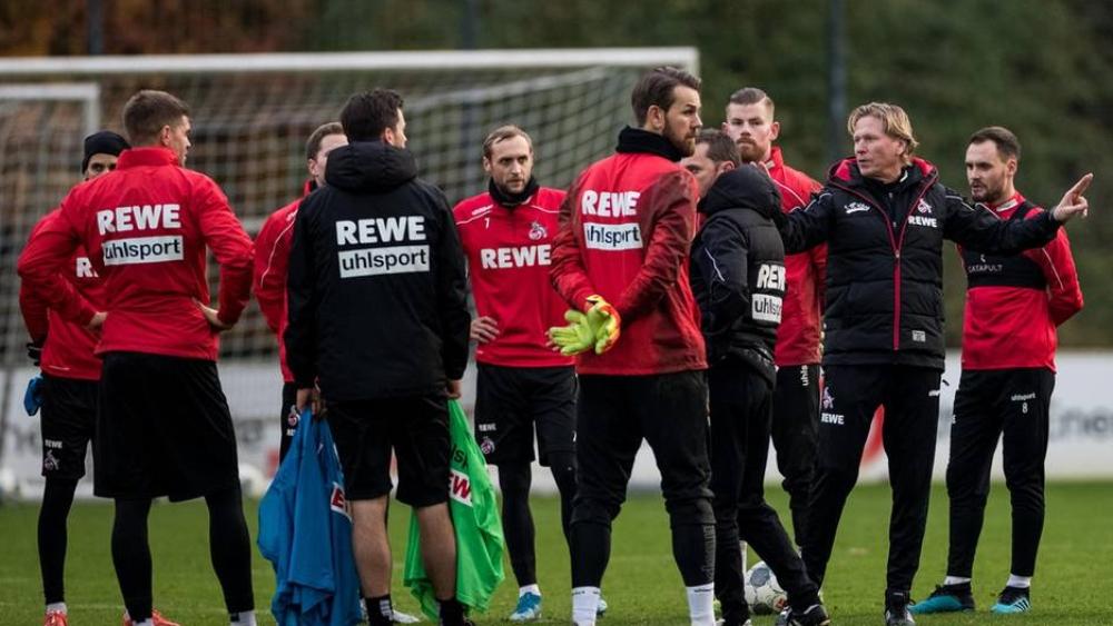 لاعب كولن يشكك في معايير السلامة من فيروس كورونا