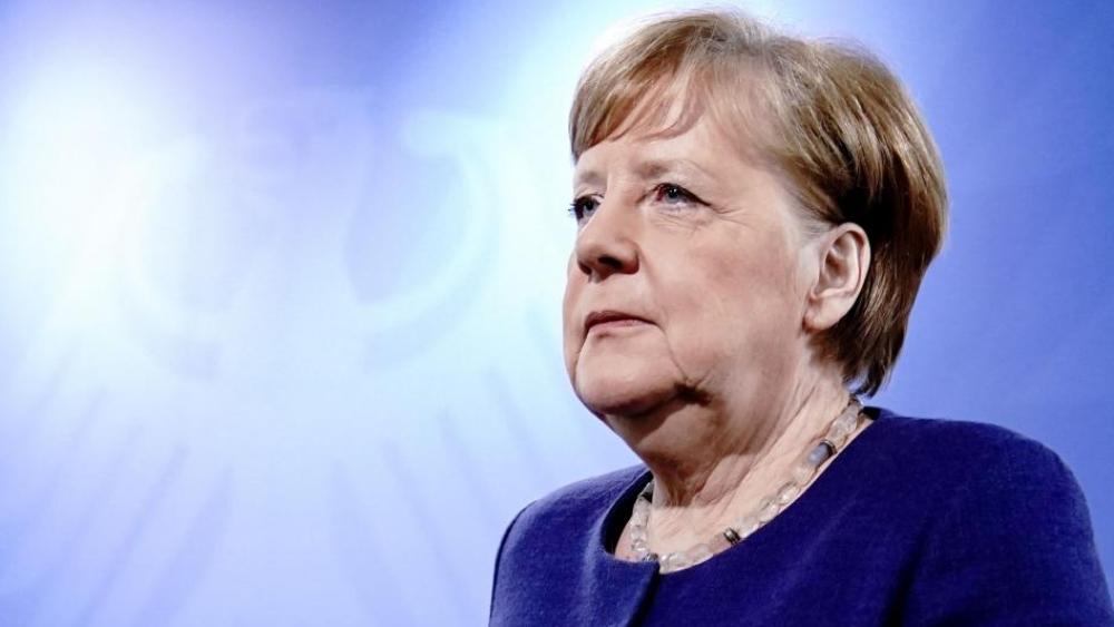 ميركل تجتمع برؤساء الولايات الألمانية لحسم قرار وموعد استئناف للبوندسليجا