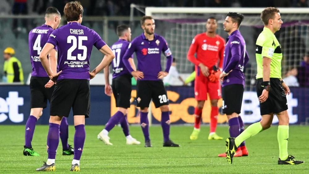 نادي فيورنتينا يعلن إصابة 3 لاعبين و3 أفراد من طاقمه بفيروس كورونا