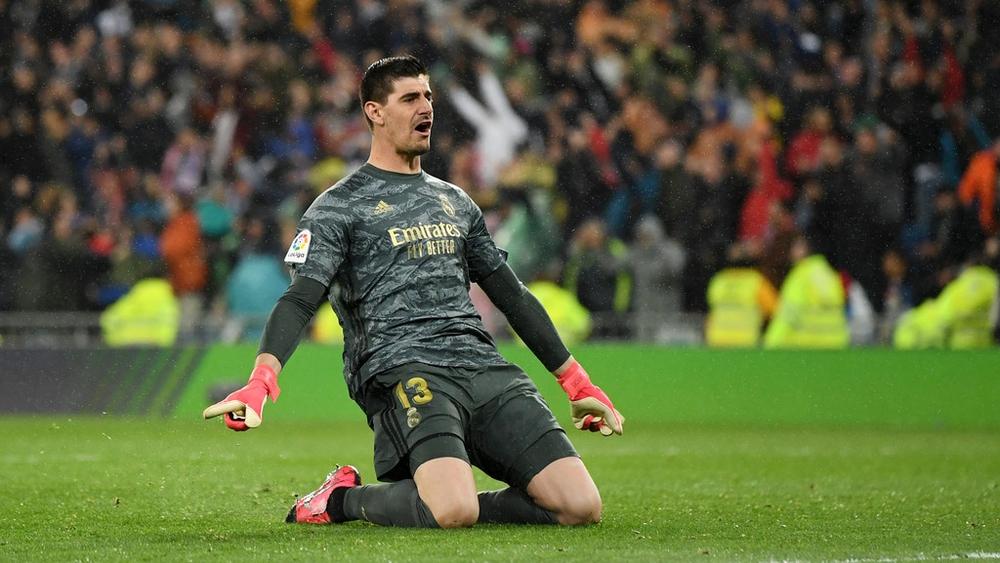 كورتوا: "واثق من أننا سنفوز بالليغا إذا أكملنا الموسم"