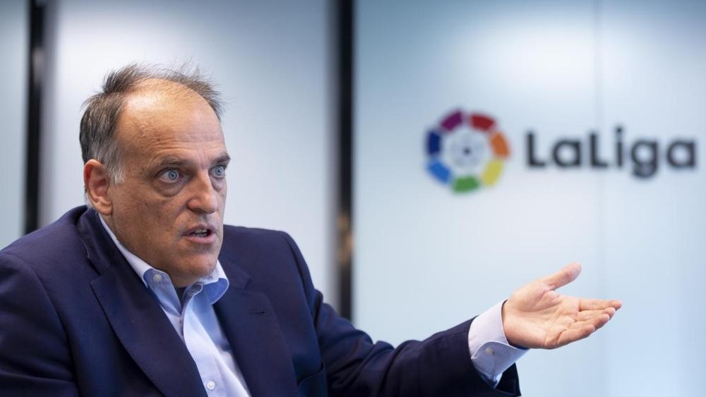 تيباس رئيس رابطة الدوري الإسباني: "ليس هناك خيار آخر غير تقليص رواتب اللاعبين"