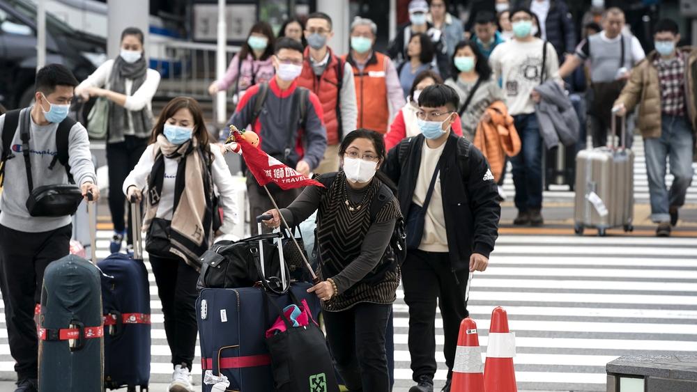 منظمة الصحة العالمية تحذر: "فيروس كورونا قد يعيش معنا دائما ويجب أن نساهم جميعا في التصدي له"