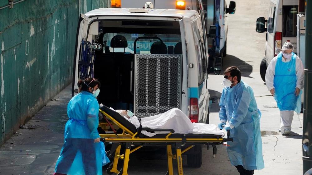 إسبانيا تُسجِّل أدنى حصيلة وفيات يومية (87) منذ أكثر من شهريْن