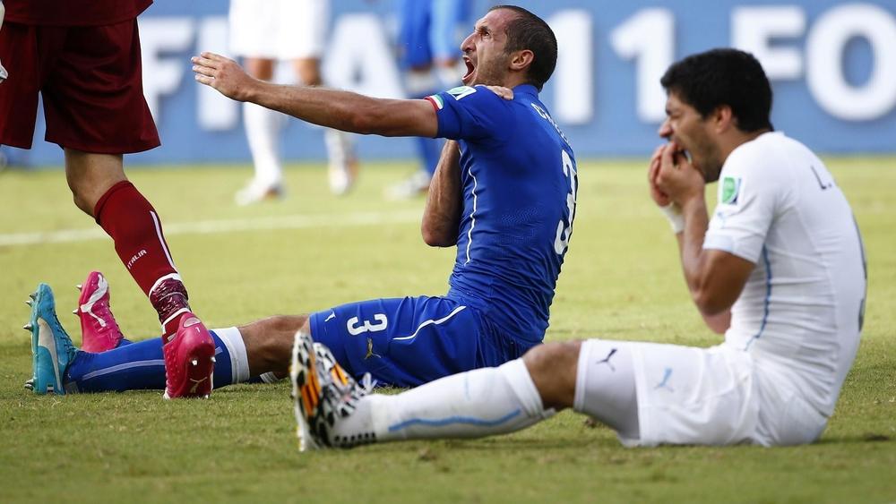 كيليني عن 'عضَّة' سواريز: "أنا معجب بخبث سواريز وللتغلب على خصمك عليك أن تكون ذكيا!"