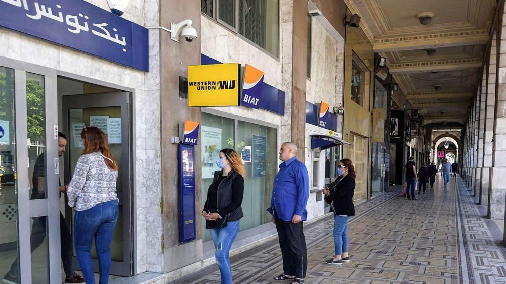 تونس تعلن فتح المساجد والمطاعم والمقاهي والفنادق في الرابع من يونيو المقبل