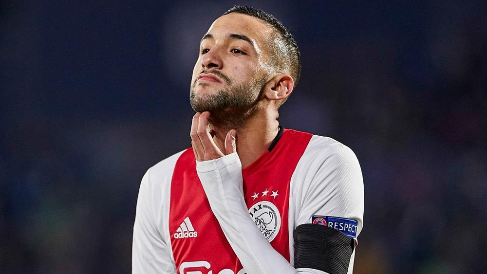 معلّق رياضي هولندي: "عندما أقوم بتصنيف لاعبي أياكس.. أفكر في كرويف وفان باستن وبيركامب وزياش بهذا الترتيب"